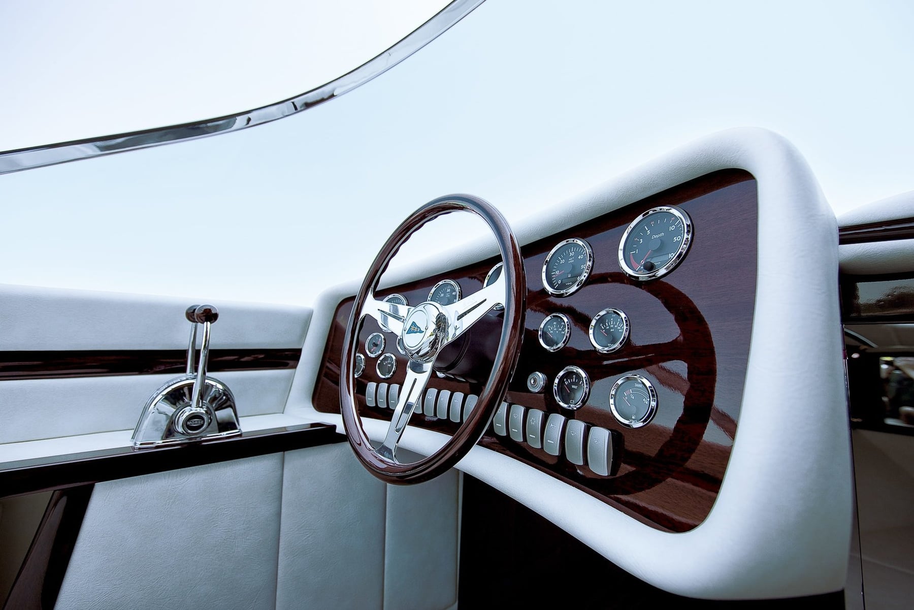 Claudio Pedrazzini, constructeur naval. — photographie
