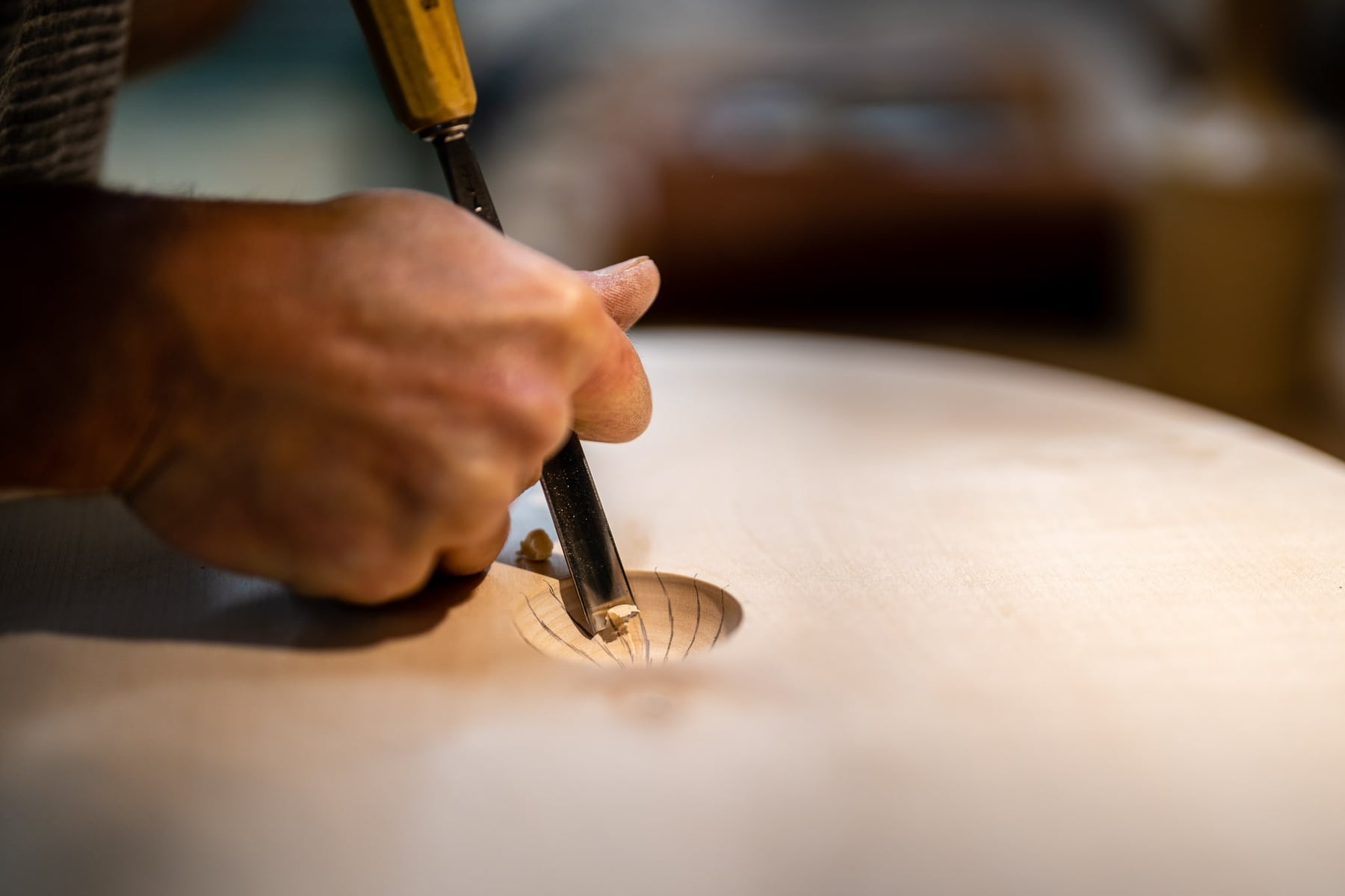 Jérôme Blanc, tourneur d’art sur bois. — photographie