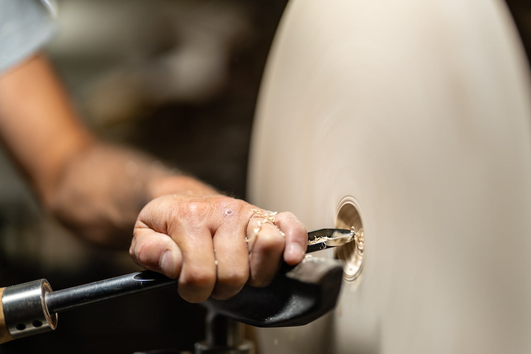 Jérôme Blanc, tourneur d’art sur bois. — photographie