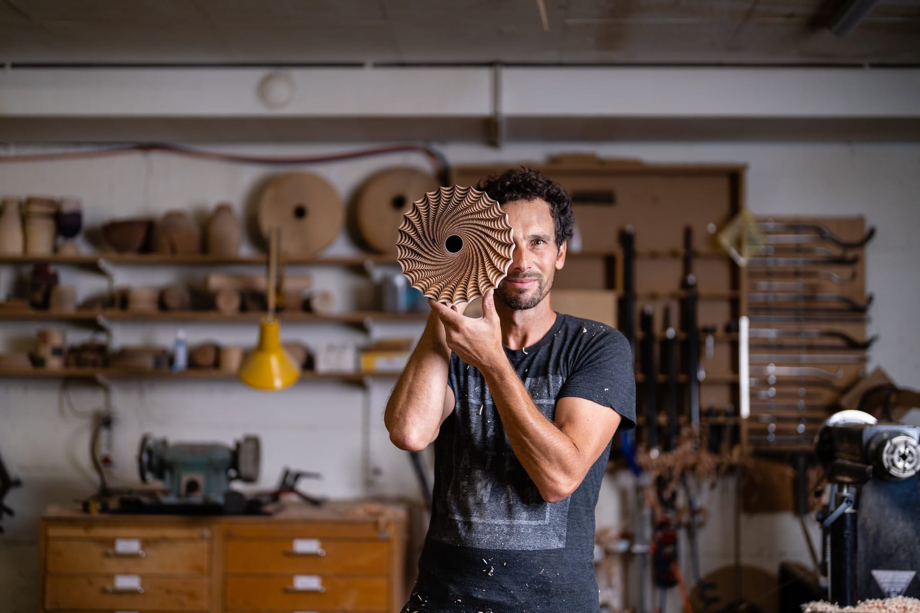 Jérôme Blanc, tourneur d’art sur bois. — photographie